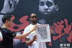 虎扑官网-麦迪能顶替科比？小莫里斯：他不是科比 没那种心态