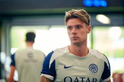 虎扑NBA-官方：国米中场扎莱夫斯基转会亚特兰大