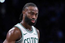 虎扑首页-杰伦・布朗领啣(xián)波士顿凯尔特人新赛季调整！