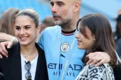 虎扑首页-3-0完胜黑猫只差阿森纳2分！那个熟悉的曼城，正在慢慢地回归