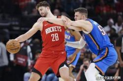 虎扑官网-申京缺战，火箭队重组10人轮换！29岁射手获重用，饼皇对交易说不