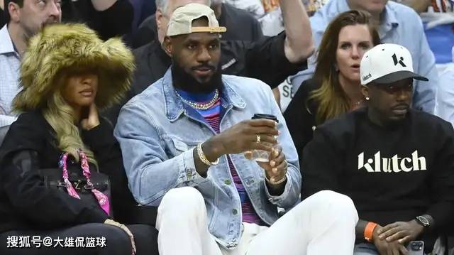 詹姆斯前队友提议老詹离开湖人，暗示队友不如加入迈阿密热火