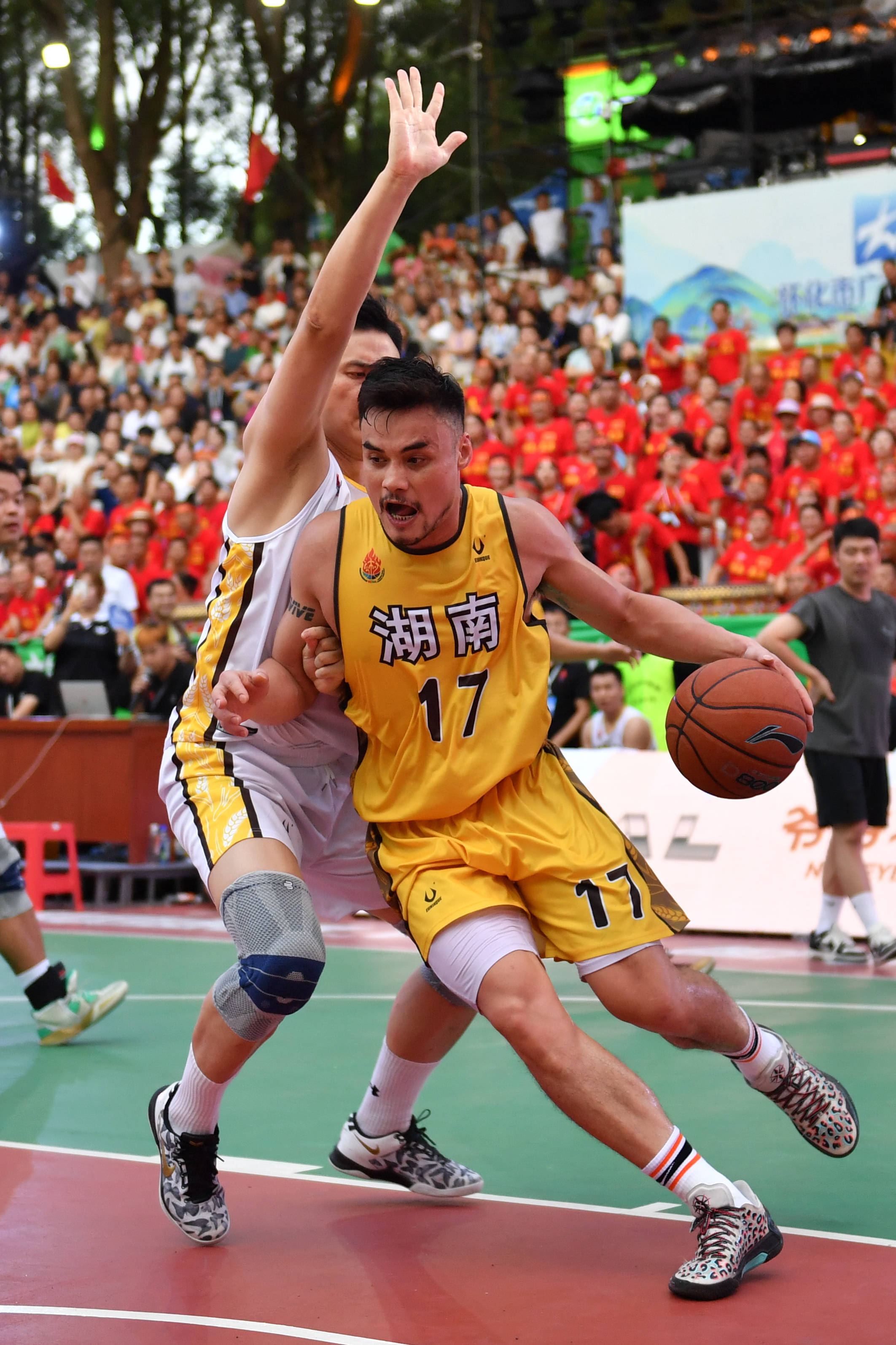 （体育）篮球——2025年全国和美乡村篮球大赛南部赛区落幕