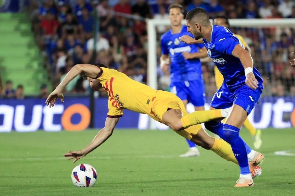 西甲-瓦伦西亚2-1赫塔费：没落豪强，主场迎来大黑马|前瞻