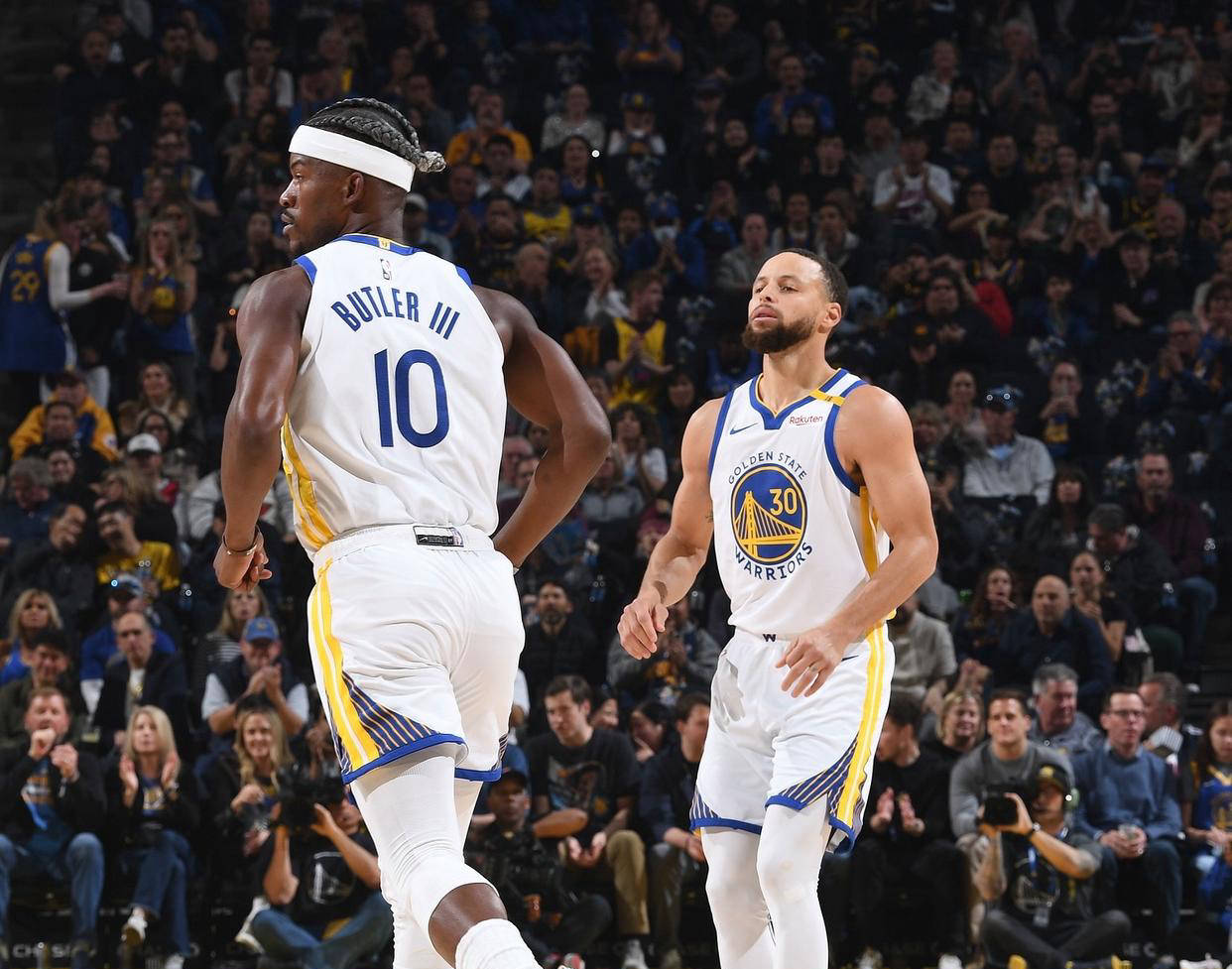 金州勇士签约达成！阵容名单敲定，管理层无奈，库里再度争冠困难