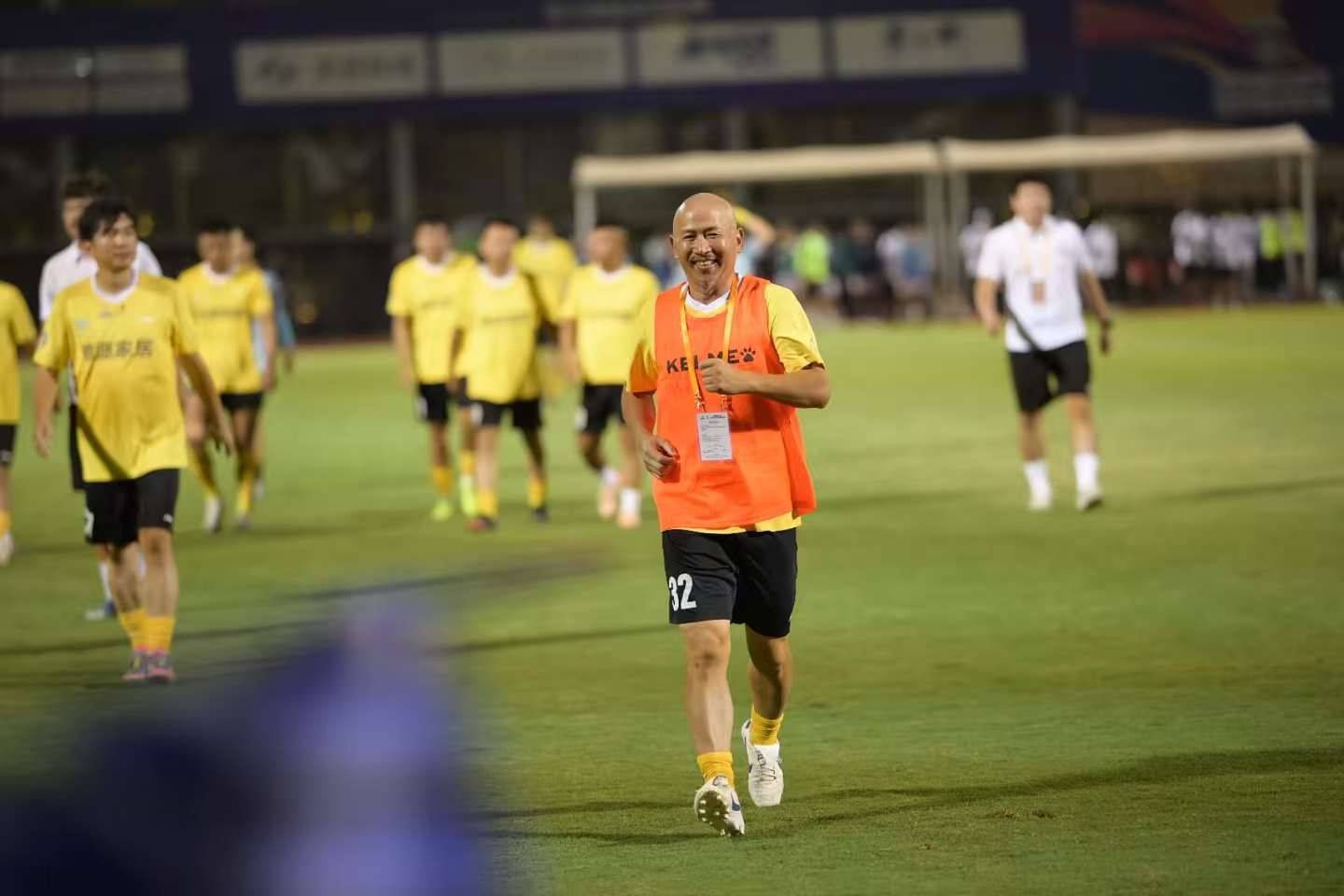 “汉超”来了个村支书：6年前他带村民办“村超”