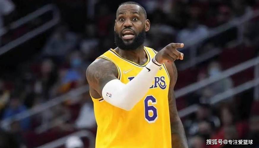 詹姆斯正式决定试水自由市场！已撕毁湖人4500万羞辱合同