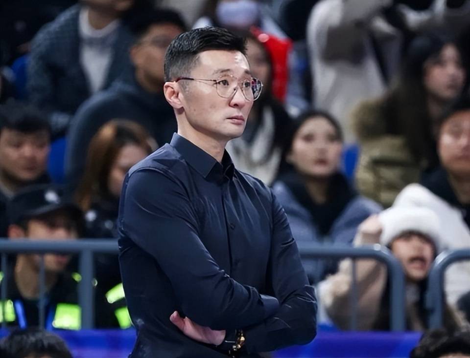 CBA消息：刘炜正式下课，辽宁男篮敲定新外援，首钢押宝旧将争冠