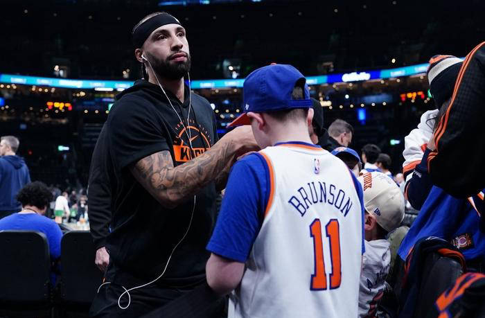 纽约尼克斯的算盘落空，“盗圣”阿尔瓦拉多难当奇兵，短板或成致命隐患