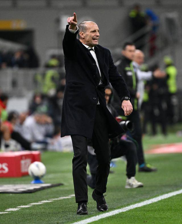 足球丨意甲：AC米兰胜都灵