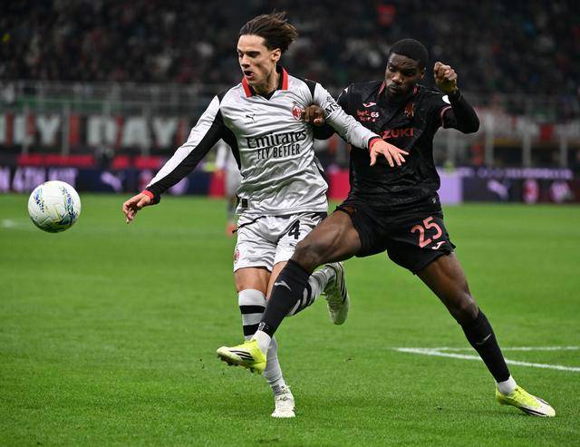 足球丨意甲：AC米兰胜都灵