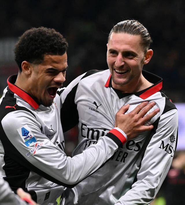 足球丨意甲：AC米兰胜都灵