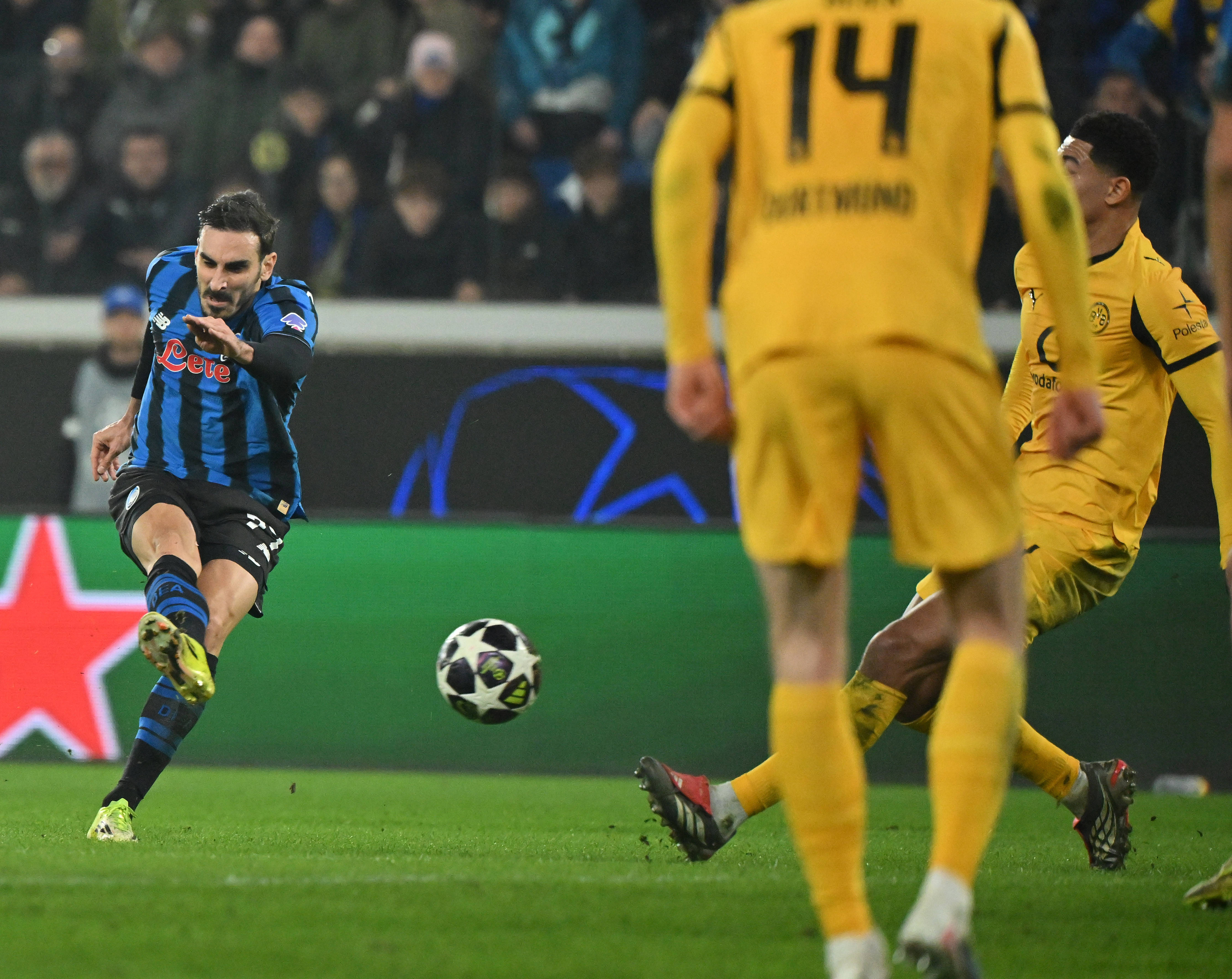 （体育）足球——欧冠：亚特兰大胜多特蒙德