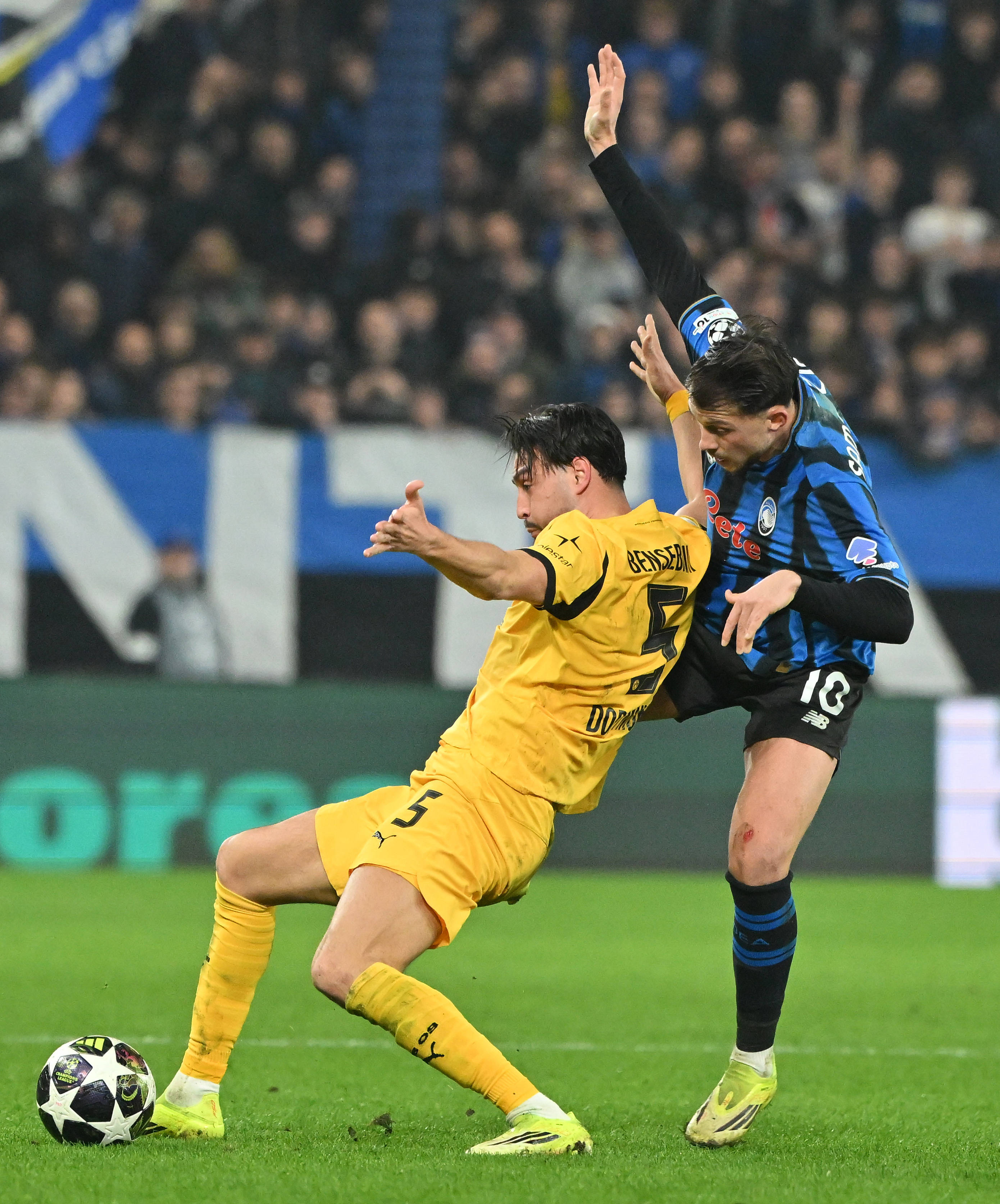 （体育）足球——欧冠：亚特兰大胜多特蒙德